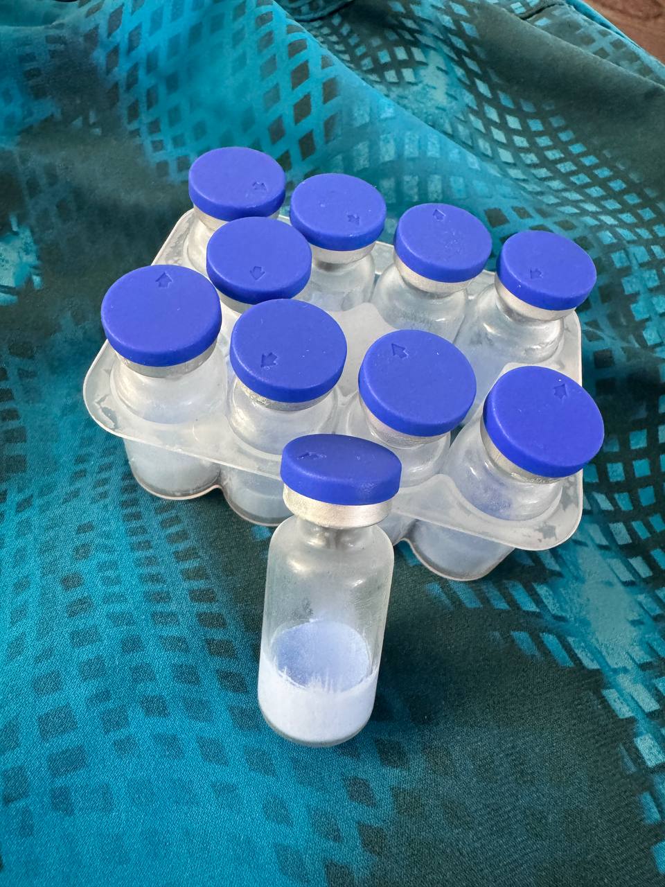 Lyophilized peptide vials ready for reconstitution